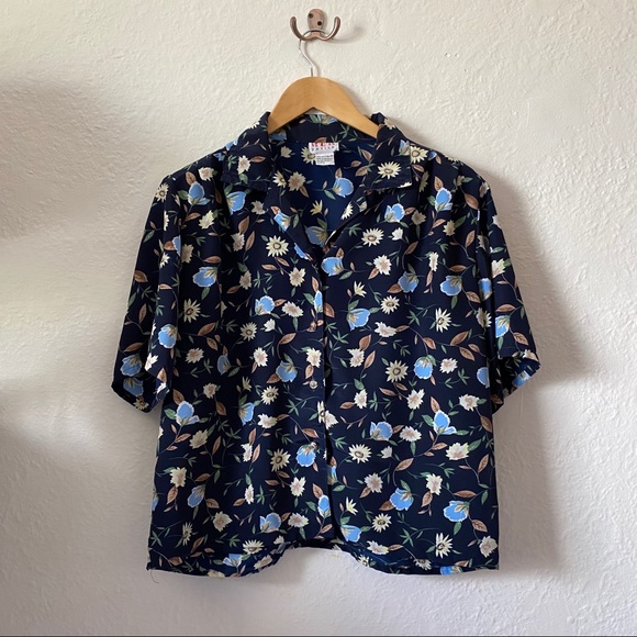 Vintage floral blouse with collar - Picture 2 of 3